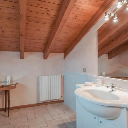 Natalina - A 100 Metri Dalle Terme Virgilio Tatil Evi