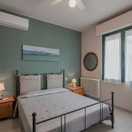 Natalina - A 100 Metri Dalle Terme Virgilio * Sirmione