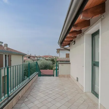 Natalina - A 100 Metri Dalle Terme Virgilio Sirmione