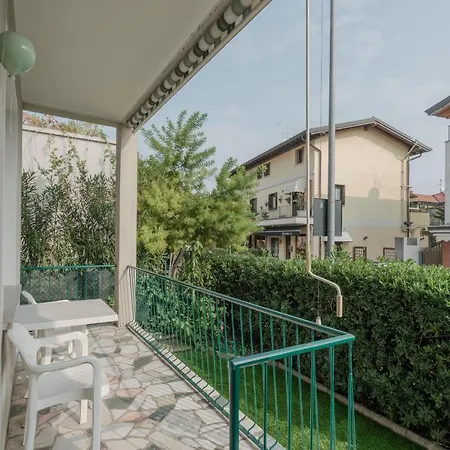 Natalina - A 100 Metri Dalle Terme Virgilio Sirmione