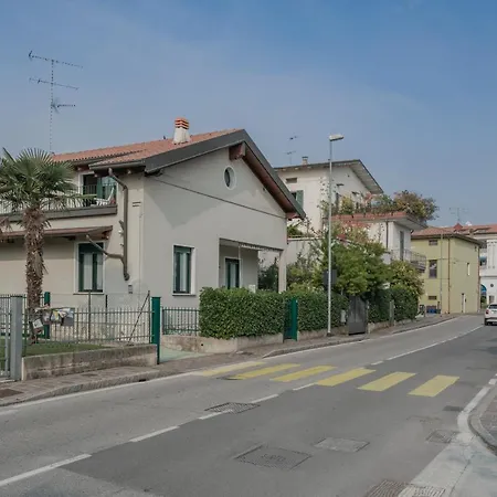 Natalina - A 100 Metri Dalle Terme Virgilio Сasa de vacaciones *