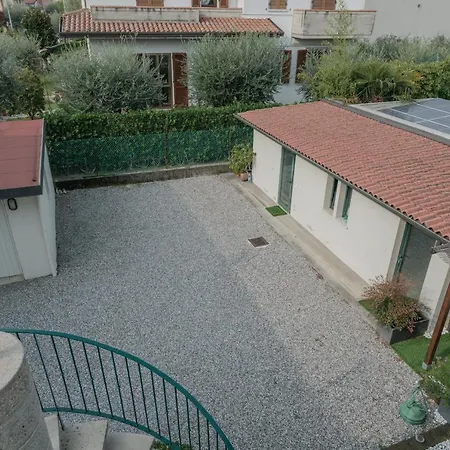 Natalina - A 100 Metri Dalle Terme Virgilio Holiday home *