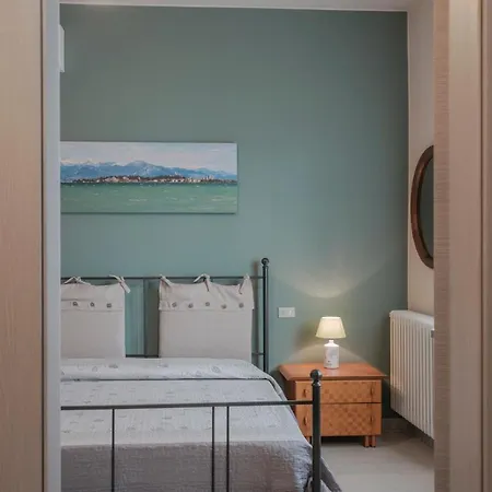 Natalina - A 100 Metri Dalle Terme Virgilio Casa de Férias *